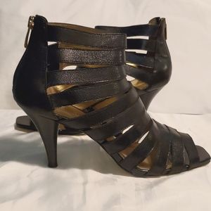 Arturo Chiang black open toe heels with gold zipper. 7.5